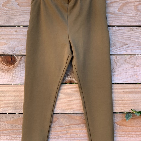 NWOT olive green Free People stirrup pants - Picture 1 of 3